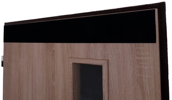 soundproofing-door-cover-detail-velcro-CUT_1
